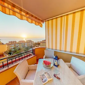 https://casa-tres-vistas-luxury-apartment-with-stunning-views.in-canary-islands.com
